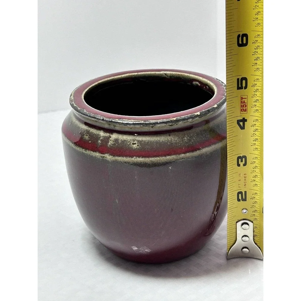 Unmarked pottery art